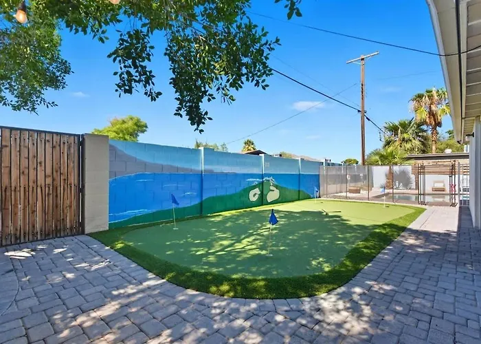 Seabreeze-pool, Fire Pit, & Mini Golf-in Old Town * Scottsdale