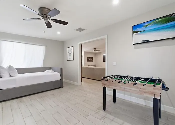 Holiday home Seabreeze-pool, Fire Pit, & Mini Golf-in Old Town Scottsdale