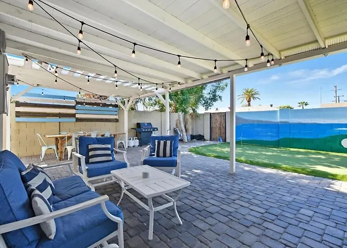 Seabreeze-pool, Fire Pit, & Mini Golf-in Old Town Holiday home Scottsdale